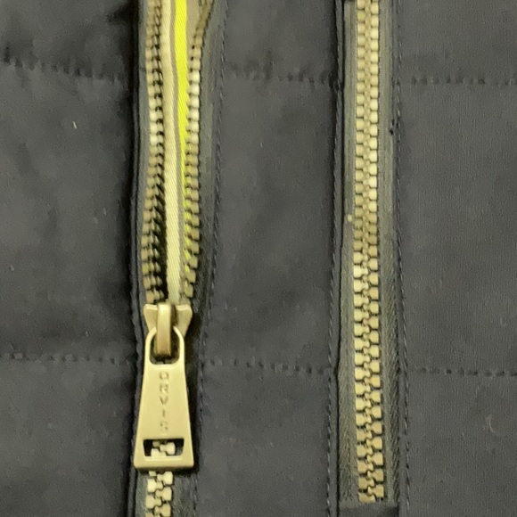 Men’s Size Medium Orvis Quilted Vest, Great Condition! - Picture 4 of 7